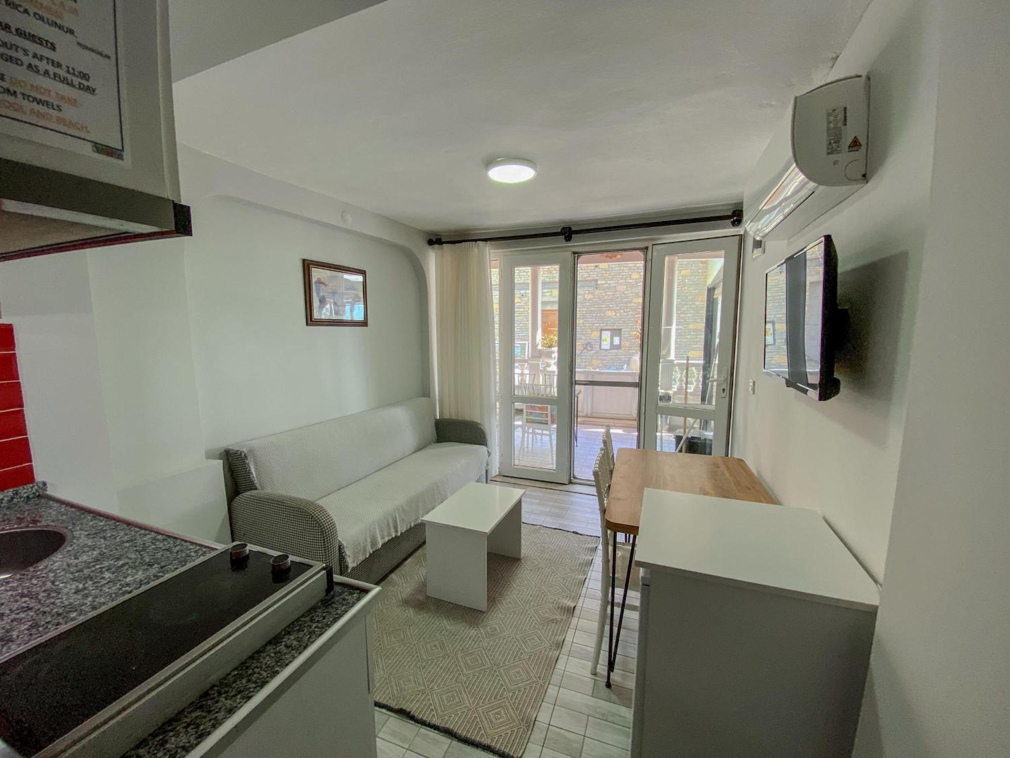 בודרום Izan Villa Bakis Apartments מראה חיצוני תמונה